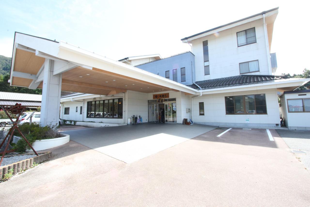 فندق تاكاتشيهوفي  Gokase Onsen Mori No Yado Kijiya المظهر الخارجي الصورة